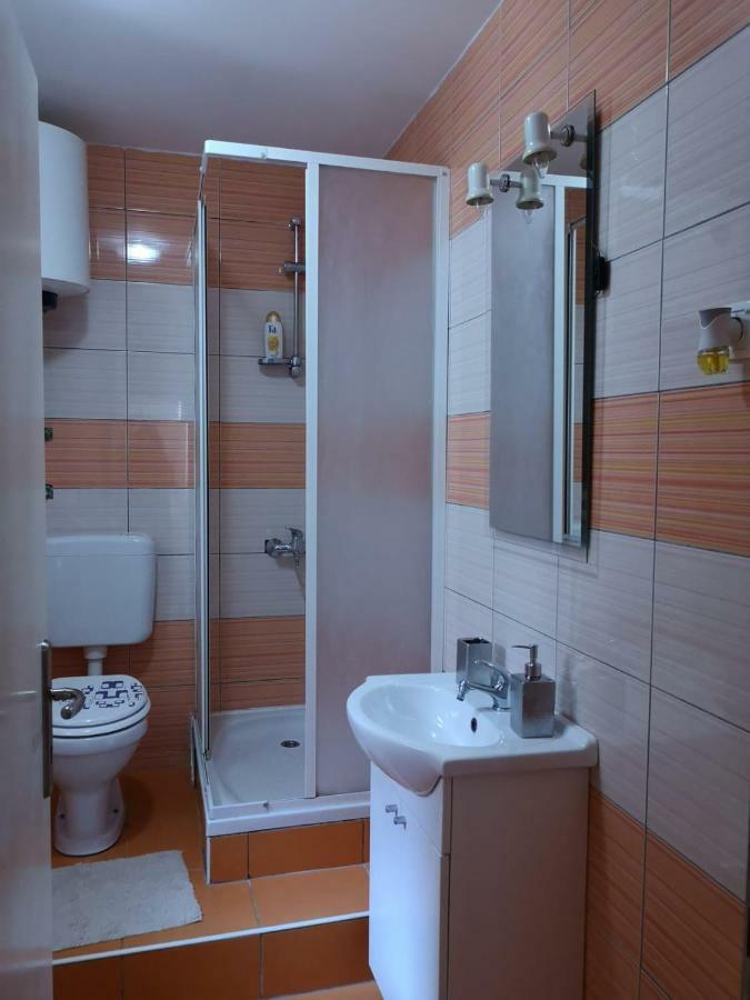 Apartment Asja Old City Center พูลา ภายนอก รูปภาพ